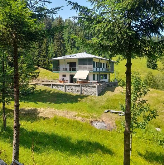Planinarski dom Javorje